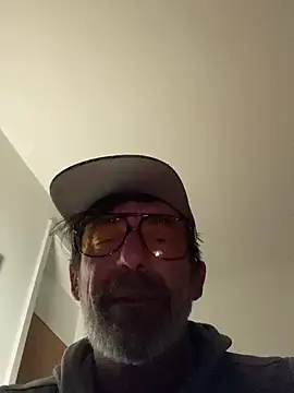 Snapshot of maxximere chatting on February 2026 11:26:01 PM maxximere online show from February 2026 11:26:01 PM