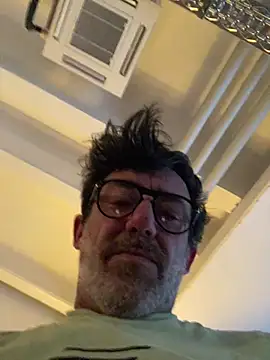 Snapshot of maxximere chatting on February 2026 11:11:01 PM maxximere online show from February 2026 11:11:01 PM