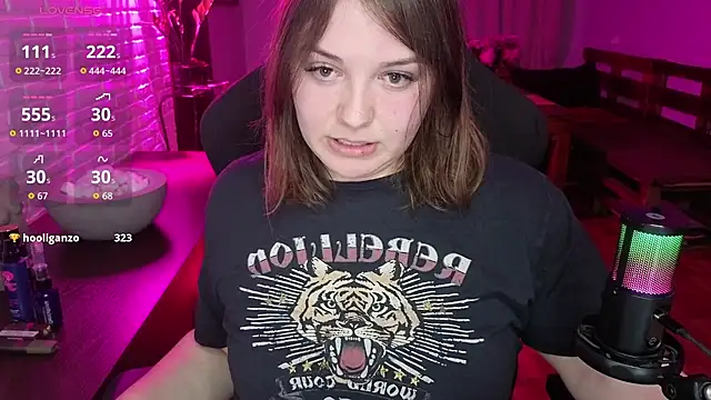XNirvanaX online show from June 2026 10:51:02 PM