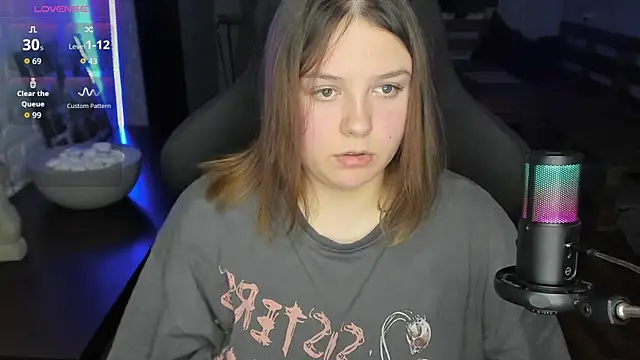 XNirvanaX online show from September 2025 01:34:01 AM