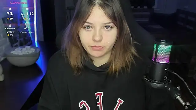 XNirvanaX online show from October 2025 03:22:01 AM