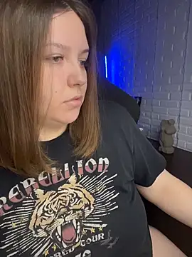 XNirvanaX online show from October 2025 02:45:02 AM