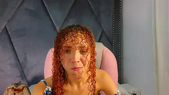 SexyLeilaa online show from March 2025 12:00:01 AM