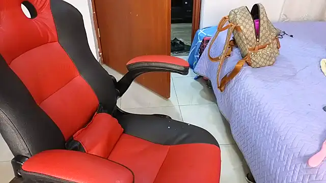 SexyLeilaa online show from October 2025 02:42:02 AM