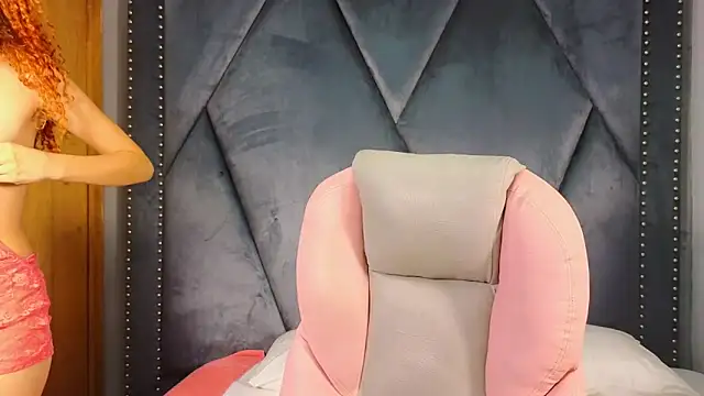 SexyLeilaa online show from March 2025 12:27:02 AM