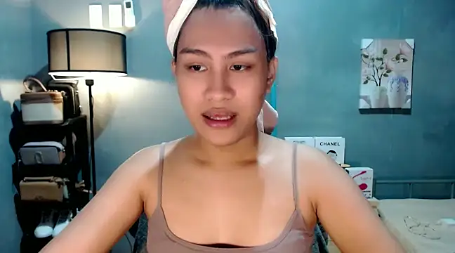 luxxy grand online show from February 2025 11:25:02 AM