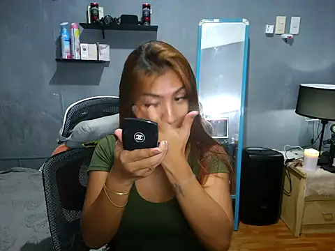 Snapshot of luxxy_grand chatting on November 2025 06:08:02 PM luxxy grand online show from November 2025 06:08:02 PM