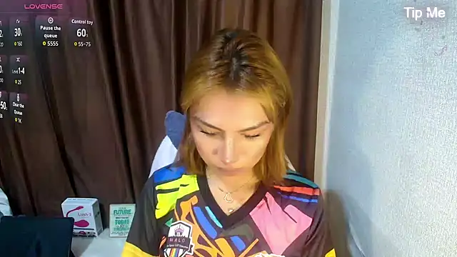 luxxy grand online show from April 2026 02:03:02 AM