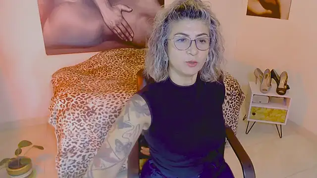 agnes blackmoree online show from January 2025 03:28:02 AM