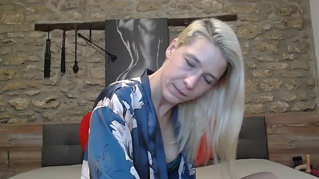 Naschkatze01 online show from December 2025 10:31:02 AM