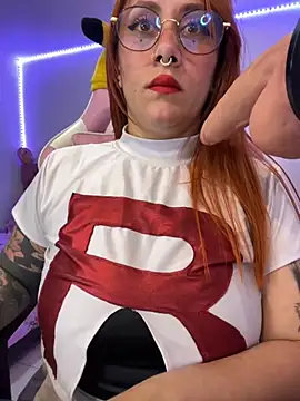 Luna Paris  online show from November 2025 11:05:01 PM