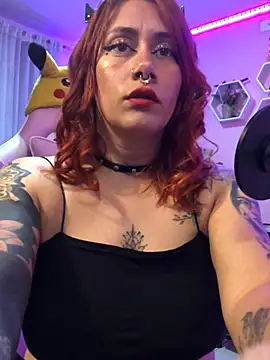Snapshot of Luna_Paris_ chatting on January 2025 12:44:02 AM Luna Paris online show from January 2025 12:44:02 AM
