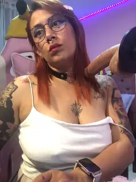 Snapshot of Luna_Paris_ chatting on January 2025 12:55:02 AM Luna Paris online show from January 2025 12:55:02 AM