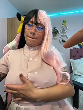 Luna Paris  online show from November 2025 02:00:02 PM