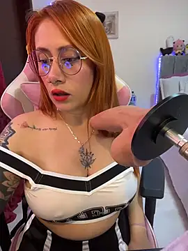 Luna Paris  online show from May 2026 04:03:01 PM