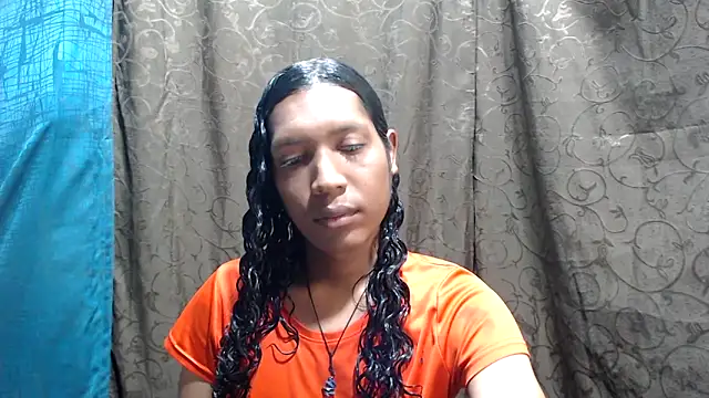 shairaStarr online show from October 2025 01:37:02 PM