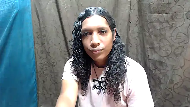 shairaStarr online show from October 2025 06:54:02 PM