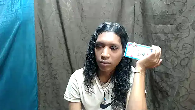 shairaStarr online show from October 2025 03:03:02 PM