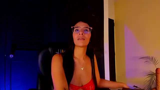 annyluna1 online show from July 2026 11:53:01 AM