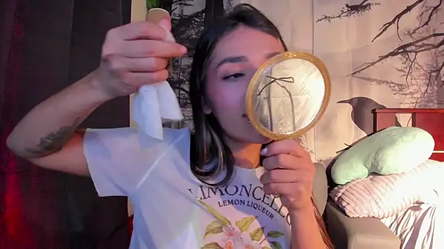 Snapshot of annyluna1 chatting on December 2025 11:42:02 PM annyluna1 online show from December 2025 11:42:02 PM