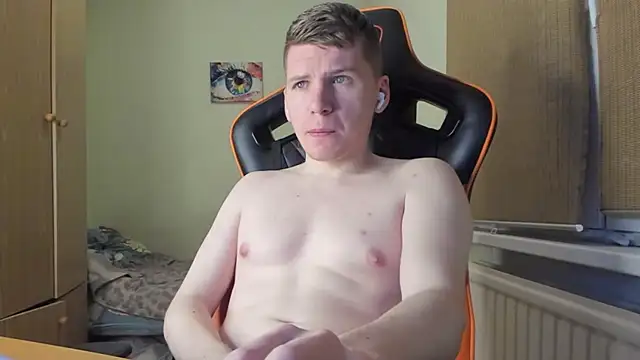 Snapshot of Bananas_dick chatting on December 2024 05:55:01 AM Bananas dick online show from December 2024 05:55:01 AM