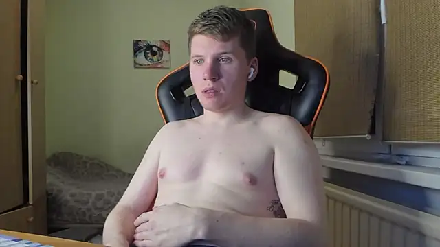 Snapshot of Bananas_dick chatting on January 2025 07:15:01 PM Bananas dick online show from January 2025 07:15:01 PM