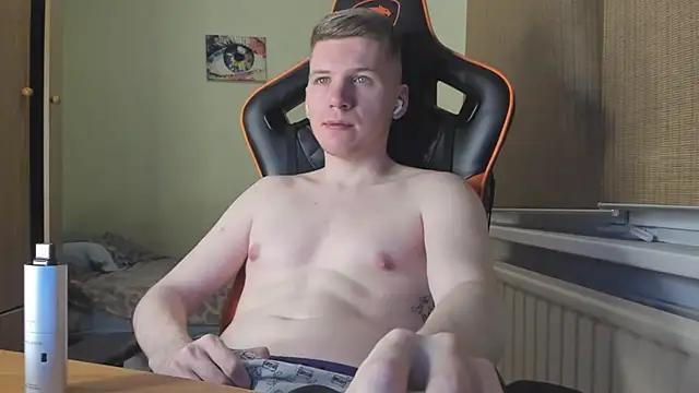 Snapshot of Bananas_dick chatting on December 2024 07:32:02 PM Bananas dick online show from December 2024 07:32:02 PM