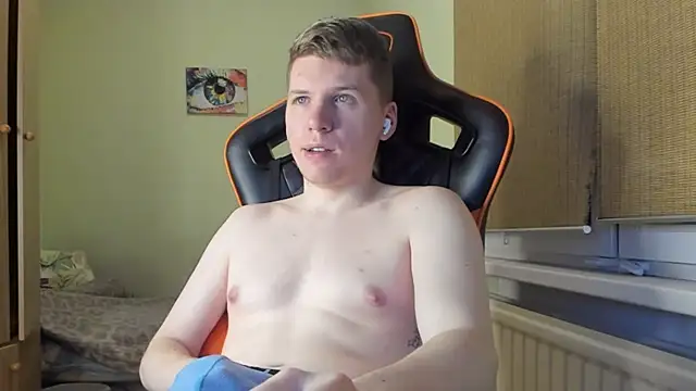 Snapshot of Bananas_dick chatting on January 2025 04:54:01 PM Bananas dick online show from January 2025 04:54:01 PM