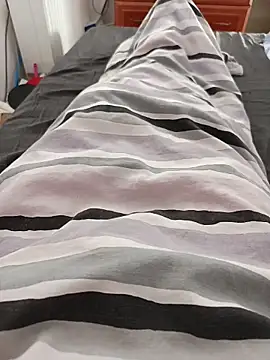 Snapshot of Zozo073 chatting on October 2025 10:14:02 AM Zozo073 online show from October 2025 10:14:02 AM