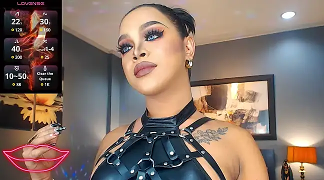 BitchyTYRA online show from March 2025 12:33:02 AM