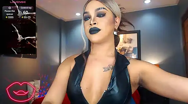 BitchyTYRA online show from February 2025 12:16:01 AM