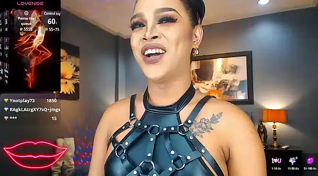 BitchyTYRA online show from March 2025 06:41:01 AM