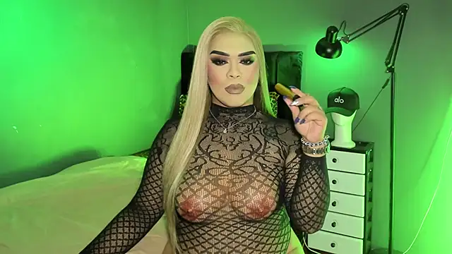 VictoriaEliz online show from May 2026 04:13:02 PM