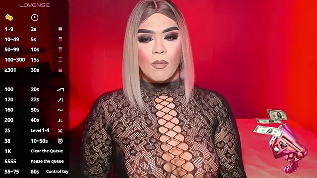 Snapshot of VictoriaEliz chatting on September 2025 07:32:01 PM VictoriaEliz online show from September 2025 07:32:01 PM