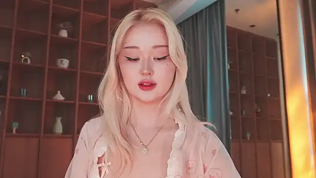 hyun chia online show from April 2026 02:57:02 AM