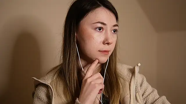 chibi moon  online show from January 2025 08:44:01 PM