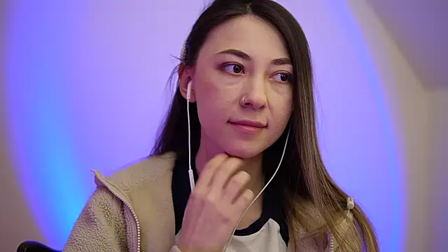 chibi moon  online show from March 2025 09:21:01 PM