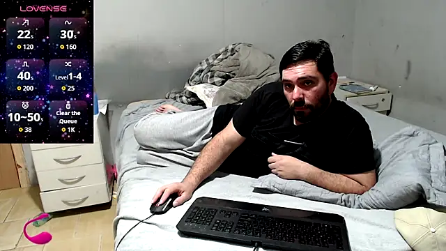 lucasprloco online show from September 2025 10:32:02 PM