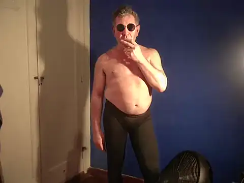 Fabrissi online show from December 2025 08:19:01 PM