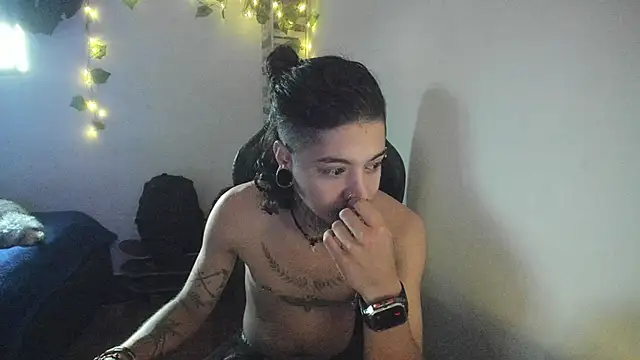 Snapshot of saad_man chatting on November 2025 10:14:02 PM saad man online show from November 2025 10:14:02 PM