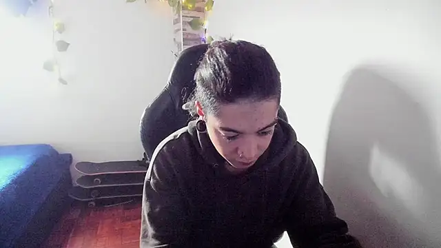 Snapshot of saad_man chatting on November 2025 02:50:01 PM saad man online show from November 2025 02:50:01 PM