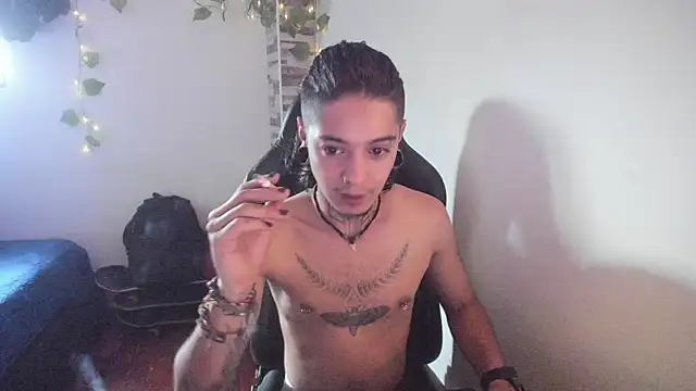 Snapshot of saad_man chatting on November 2025 08:46:02 PM saad man online show from November 2025 08:46:02 PM