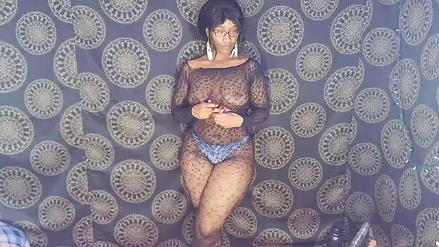 LunaRai online show from January 2026 12:06:02 AM