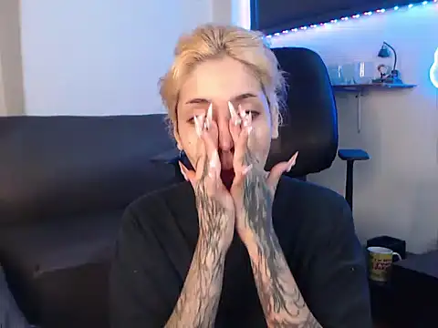 MaryJannes online show from February 2025 02:38:01 PM