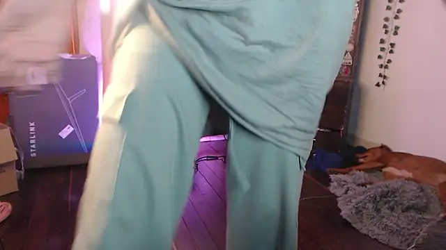 MaryJannes online show from February 2025 09:04:01 PM