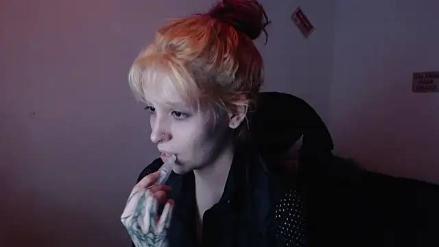 MaryJannes online show from November 2025 06:12:01 AM