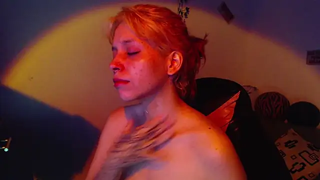 MaryJannes online show from November 2025 09:09:02 AM