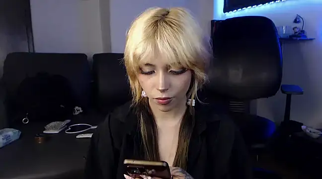 MaryJannes online show from February 2025 11:54:01 PM