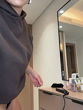 alexademie1 online show from March 2026 03:03:01 PM