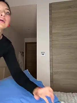 alexademie1 online show from October 2025 02:05:01 PM